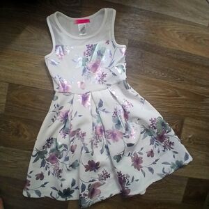 2 Hip floral print dress. Size 8.